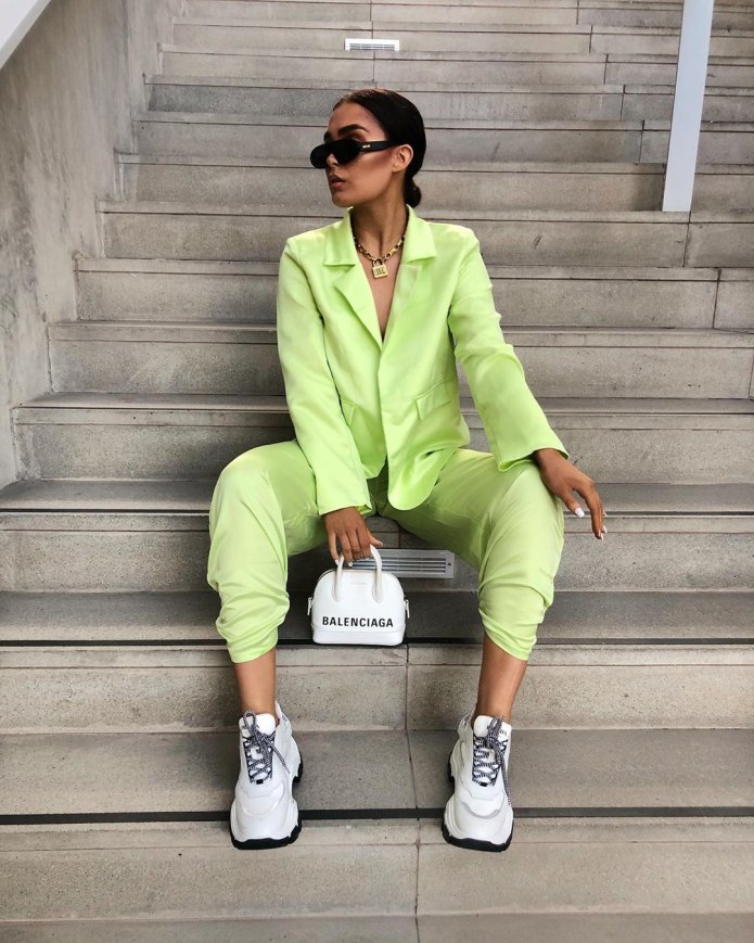 Кроссовки спорт Шик женские 2022