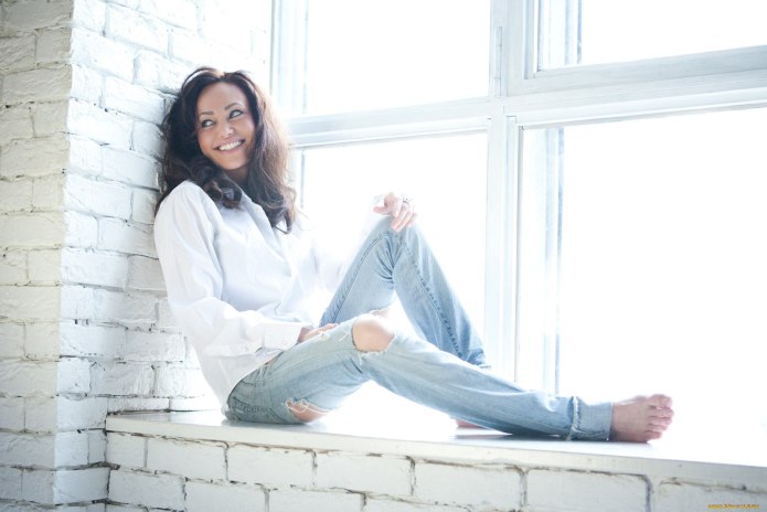 Фотосессия в рубашке для девушек