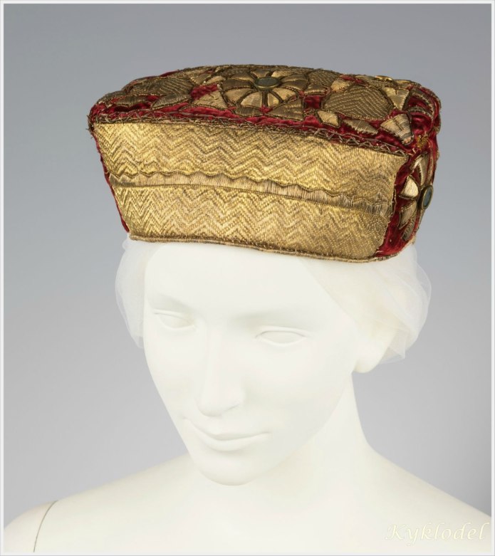 Повойник Нижегородский 19 века