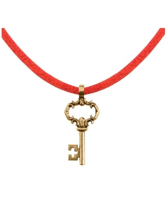 Красный браслет с подвеской