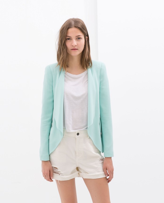 Голубой пиджак женский