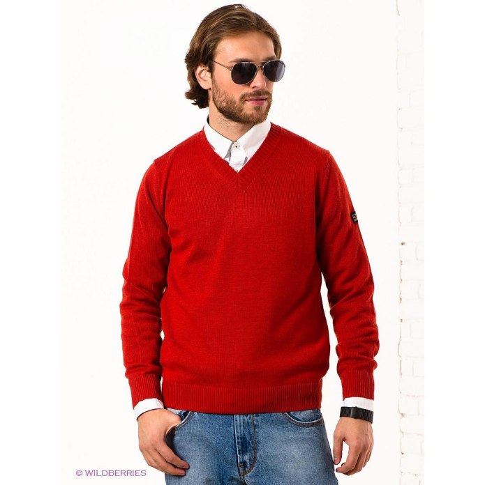 Свитер с оленями