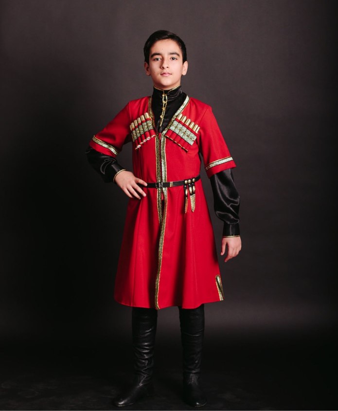 Грузинский национальный костюм с ПАПАХОЙ