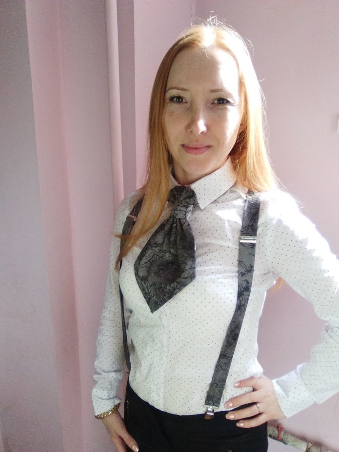 Женский галстук пластрон