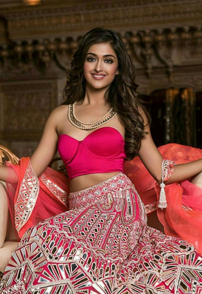 Видья Балан в Сари