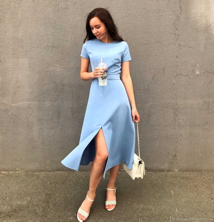 Платье а-силуэта для полных женщин