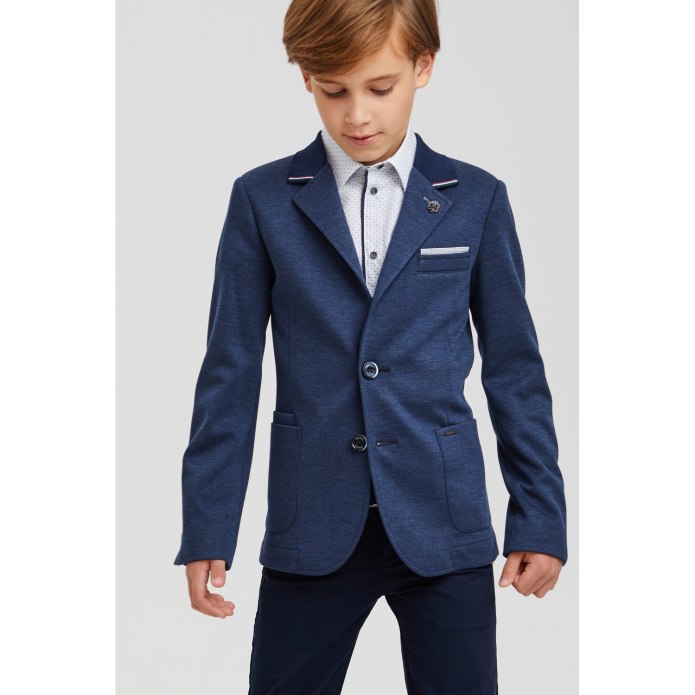 Стильный пиджак на мальчика