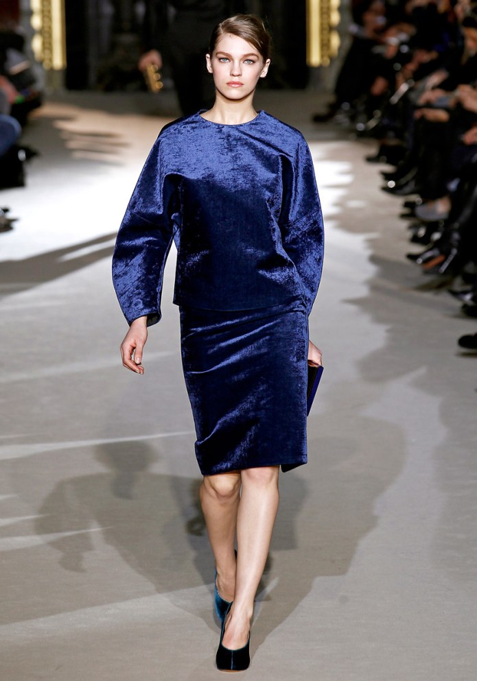 Альберта Феретти бархатное платье коллекция