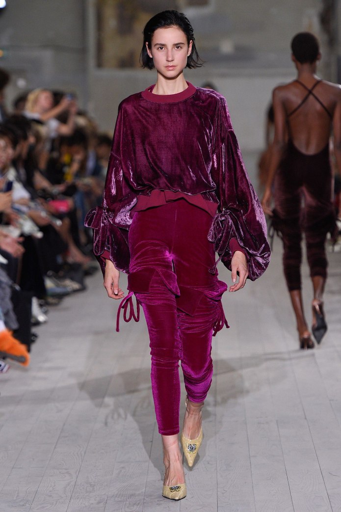 Красивые бархатные платья