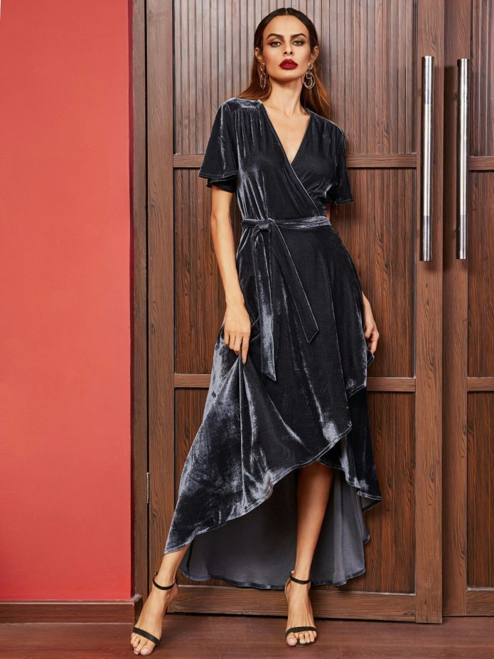 Платья гуччи 2021 из бархата