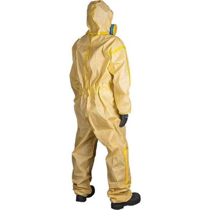 Комбинезон с пайетками