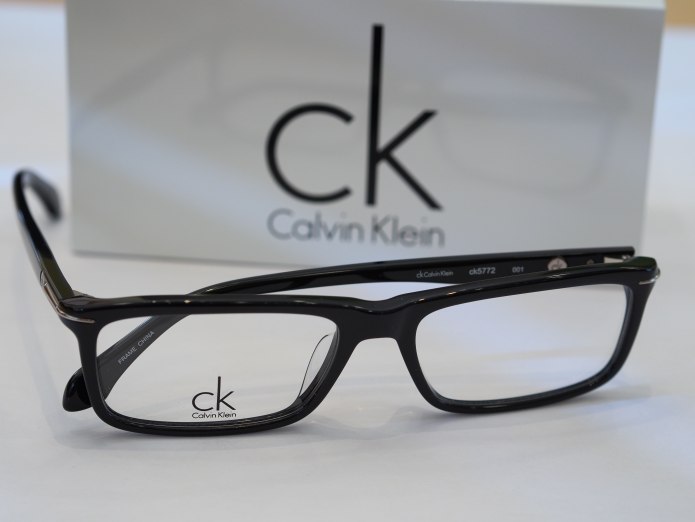 Очки Кельвин Кляйн мода 2022