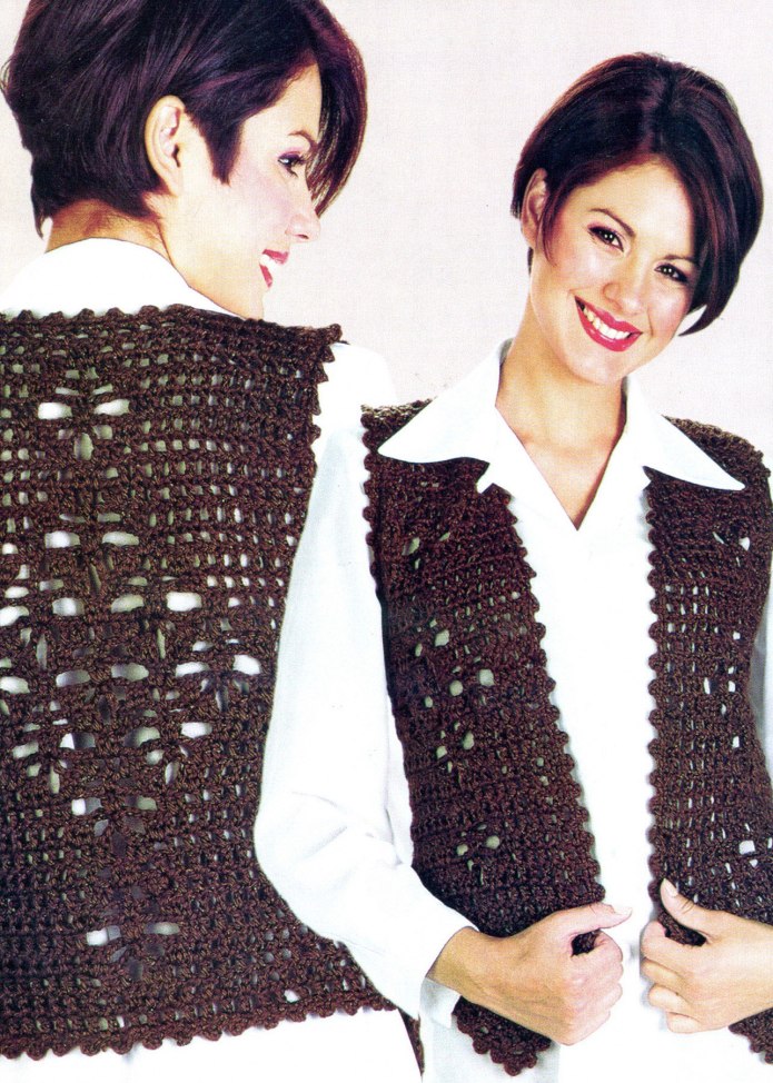 Вязаные ажурные безрукавки