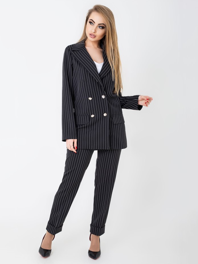 Костюм в полоску женский
