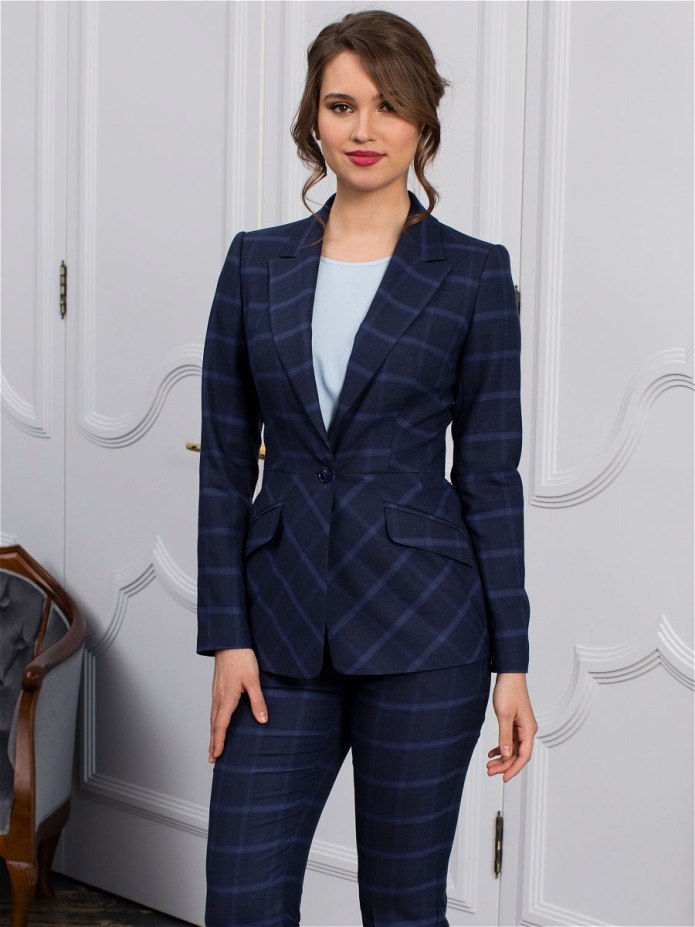 Костюм в полоску женский брючный