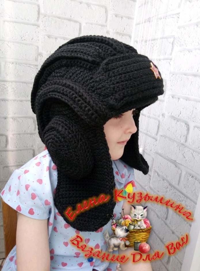 Вязаная шапка танкиста
