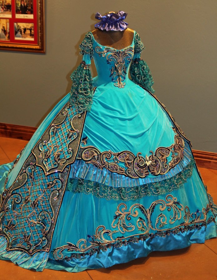 Бальные платья 19 века 1860