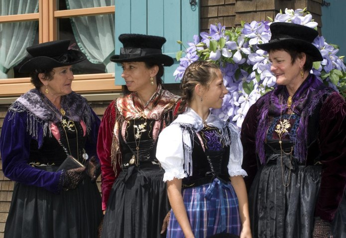 Баварский фестиваль Октоберфест мужские костюмы