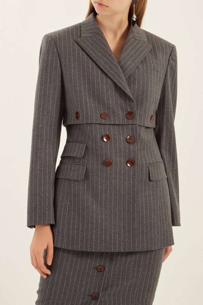 Красный пиджак арт