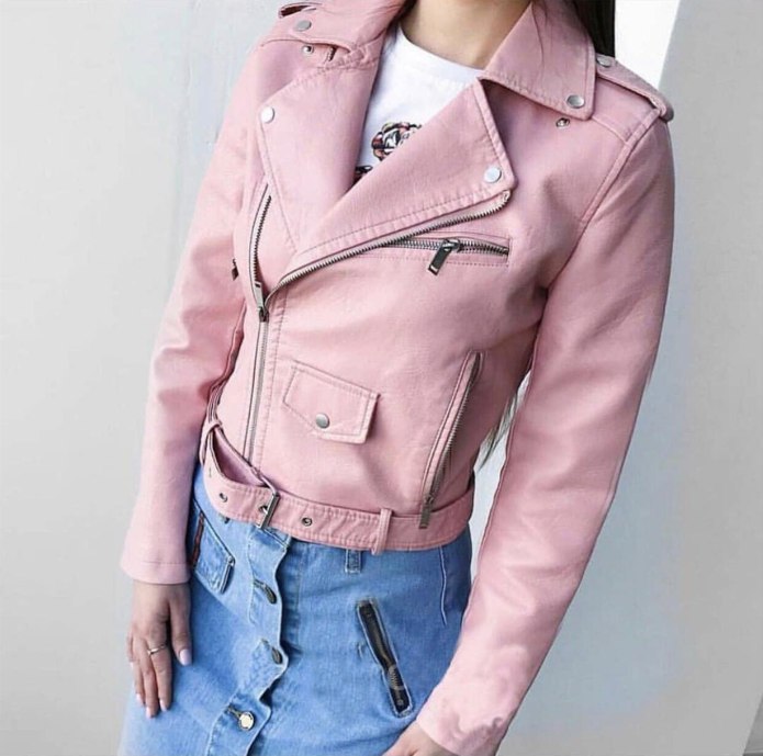 Розовая кожаная куртка