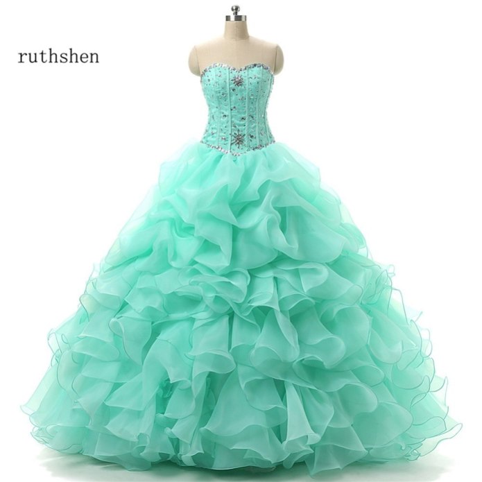 Quinceanera платья