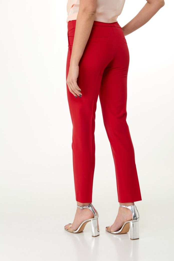 Малиновые брюки женские