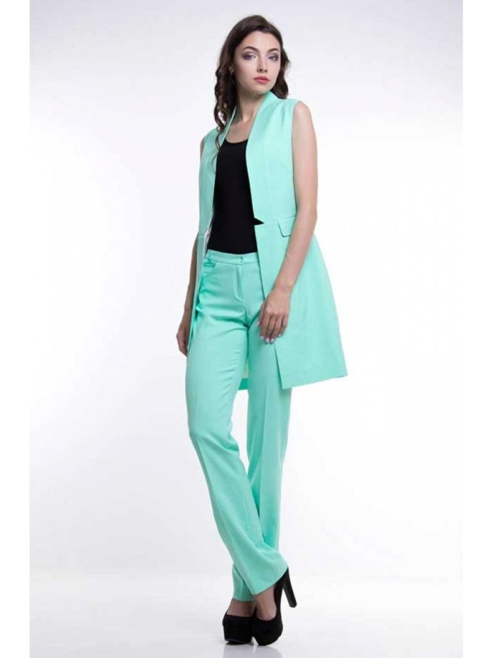Летний брючный костюм женский