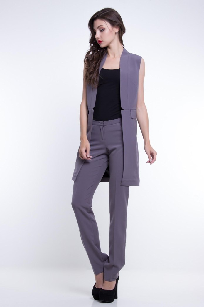 Костюм с жилеткой женский