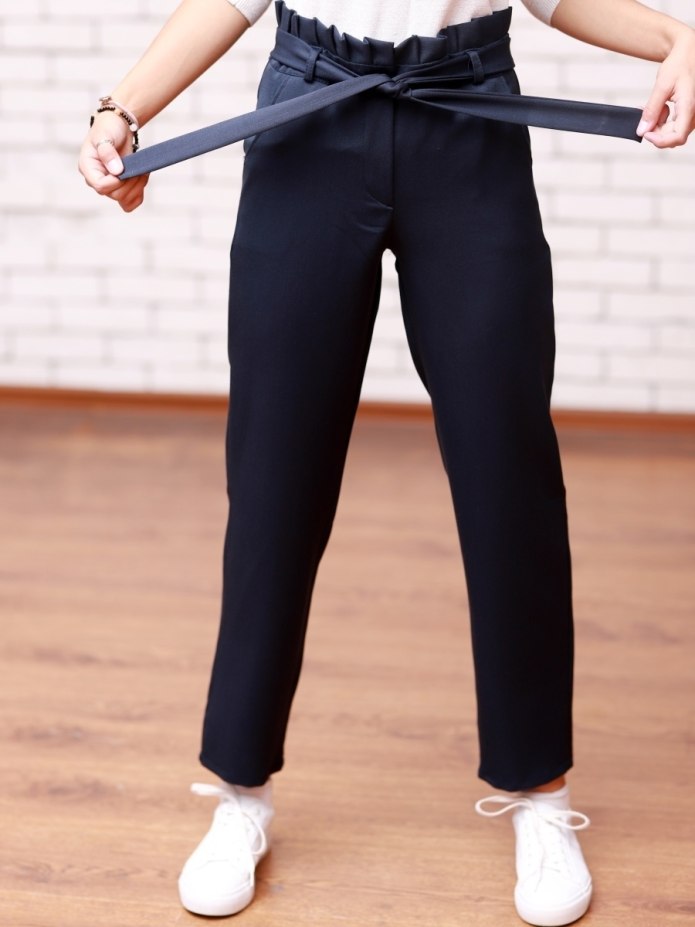Классические брюки для девочек синие