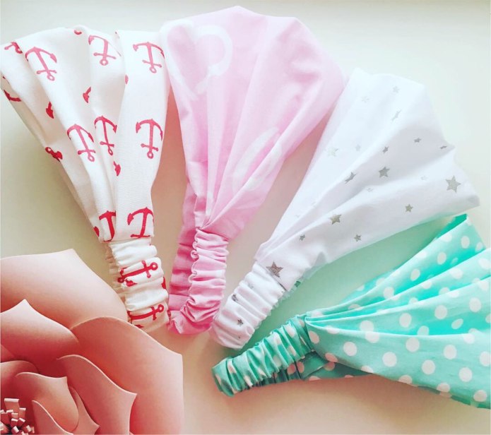 Косынка для девочки на резинке