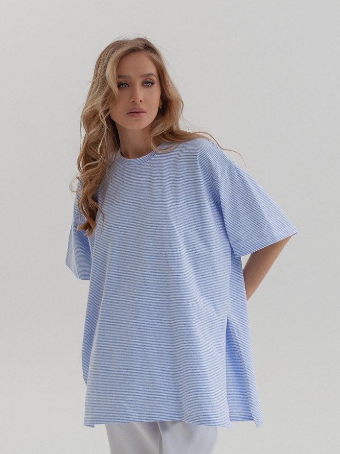 Футболка с удлиненной спинкой