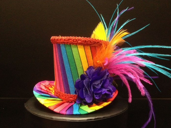 Украшение шляпы для конкурса