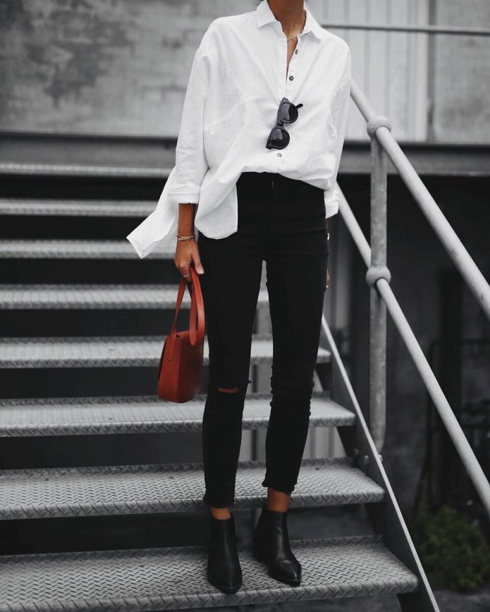 Черный классический костюм женский