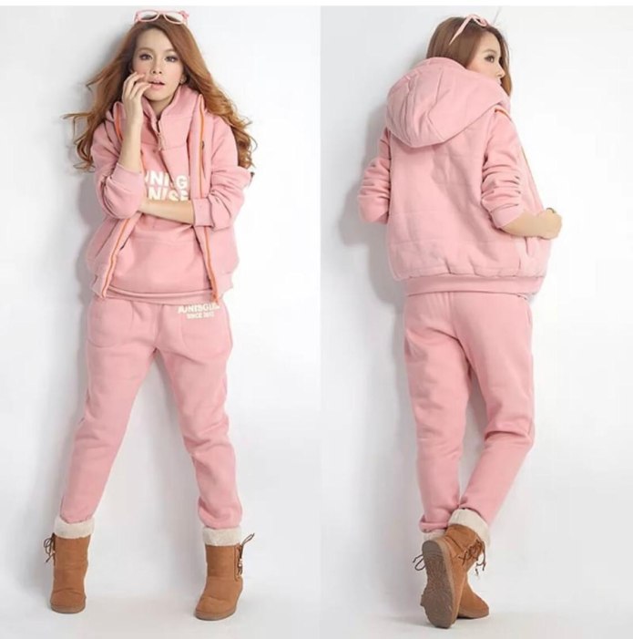 Теплый спортивный костюм женский