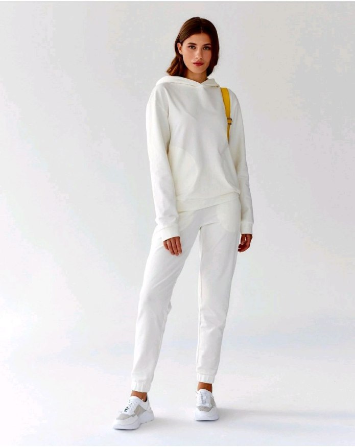 Белый спортивный костюм Эскада спорт