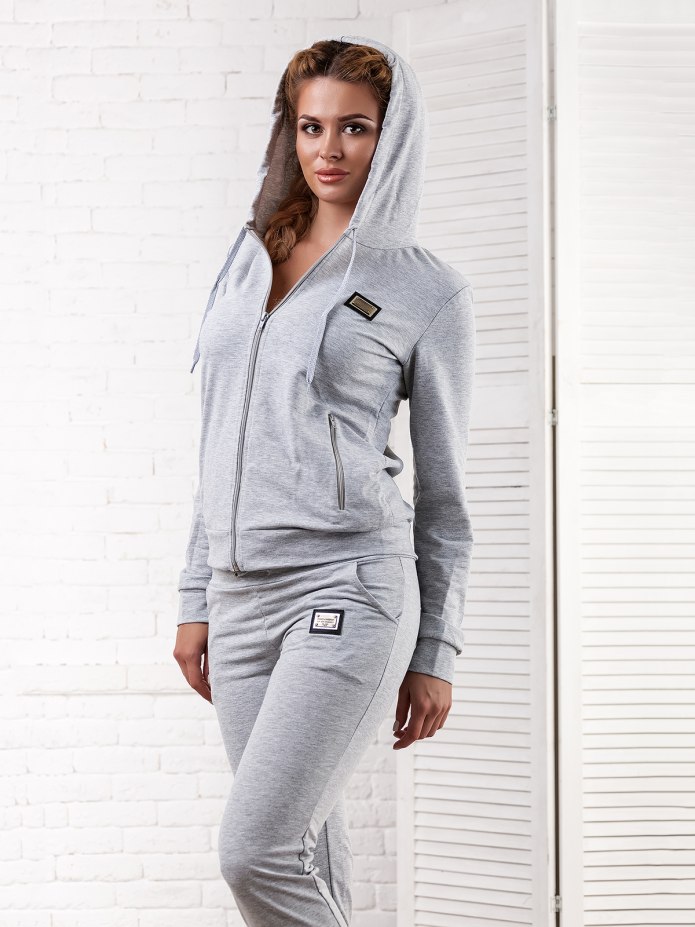 Серый спортивный костюм Olympia
