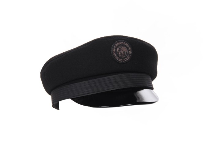 Кепка капитанка landmark