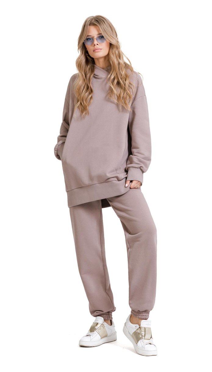 Бежевый спортивный костюм тотал беж
