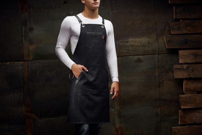 Красный фартук