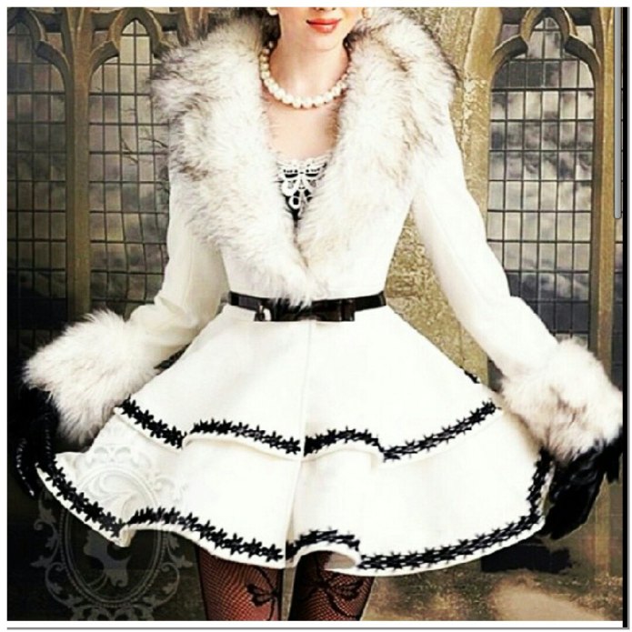 Элегантное платье с мехом