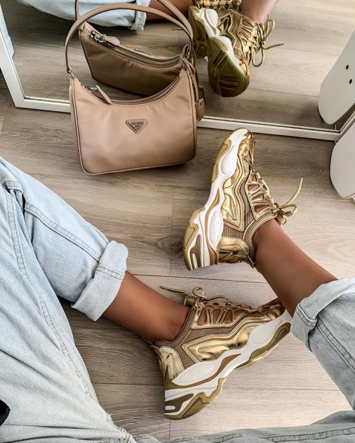 Модные кроссовки 2020