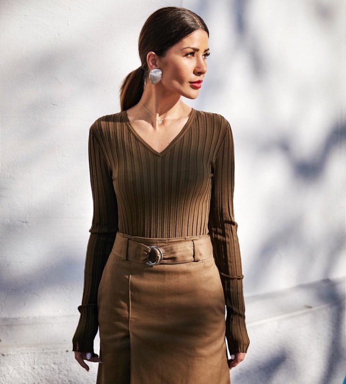 Офисный стиль в водолазке