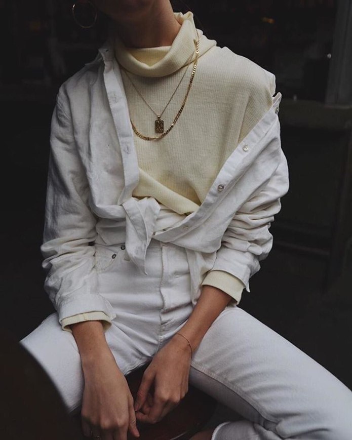 Белая водолазка под рубашку женскую