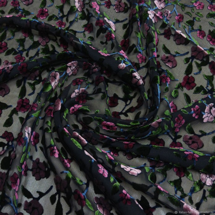 Дубай рынок ткани помбархат