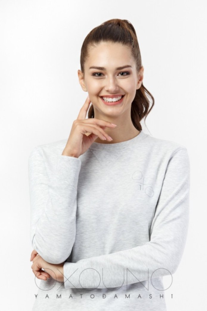 Толстовка с треугольником