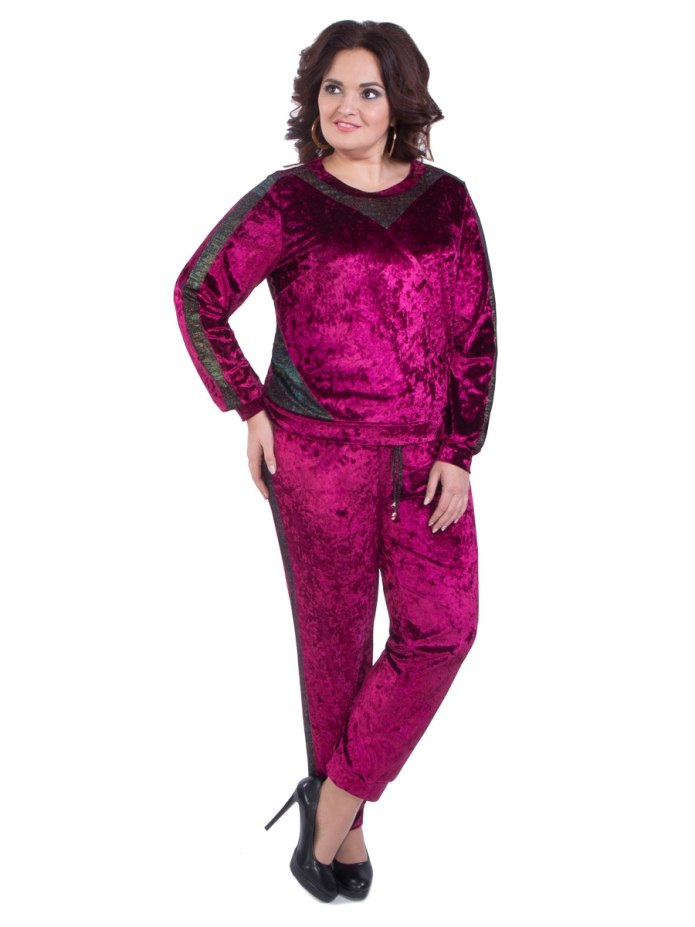 Костюм из бархата женский