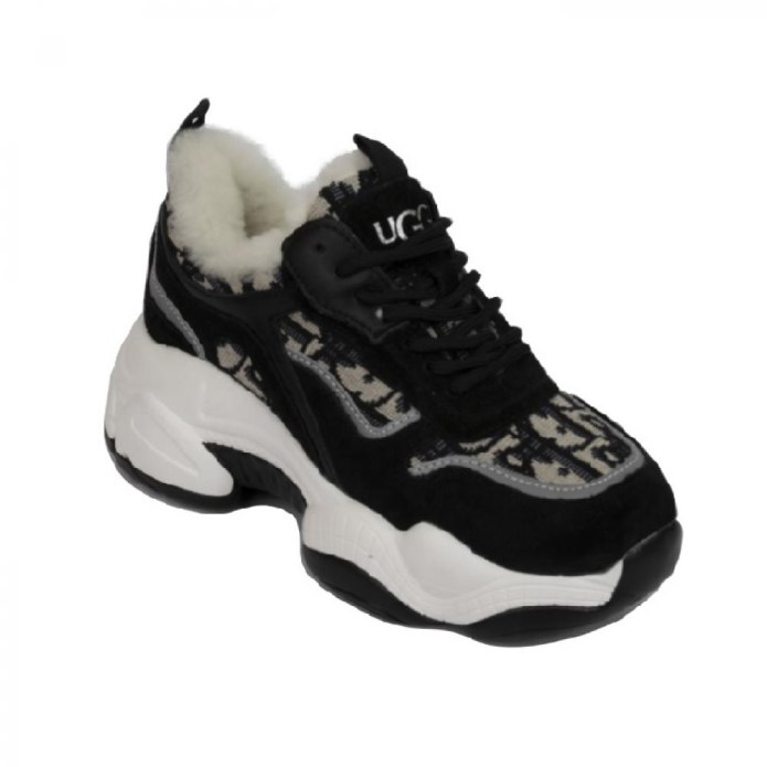 UGG 2022