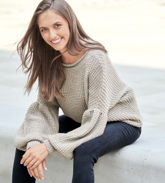 Пуловер мохеровый с рукавами. Буф