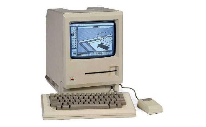 Клавиатура Macintosh 128k