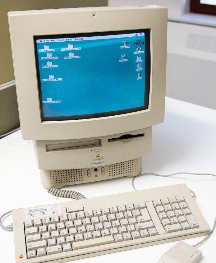Apple Macintosh Performa